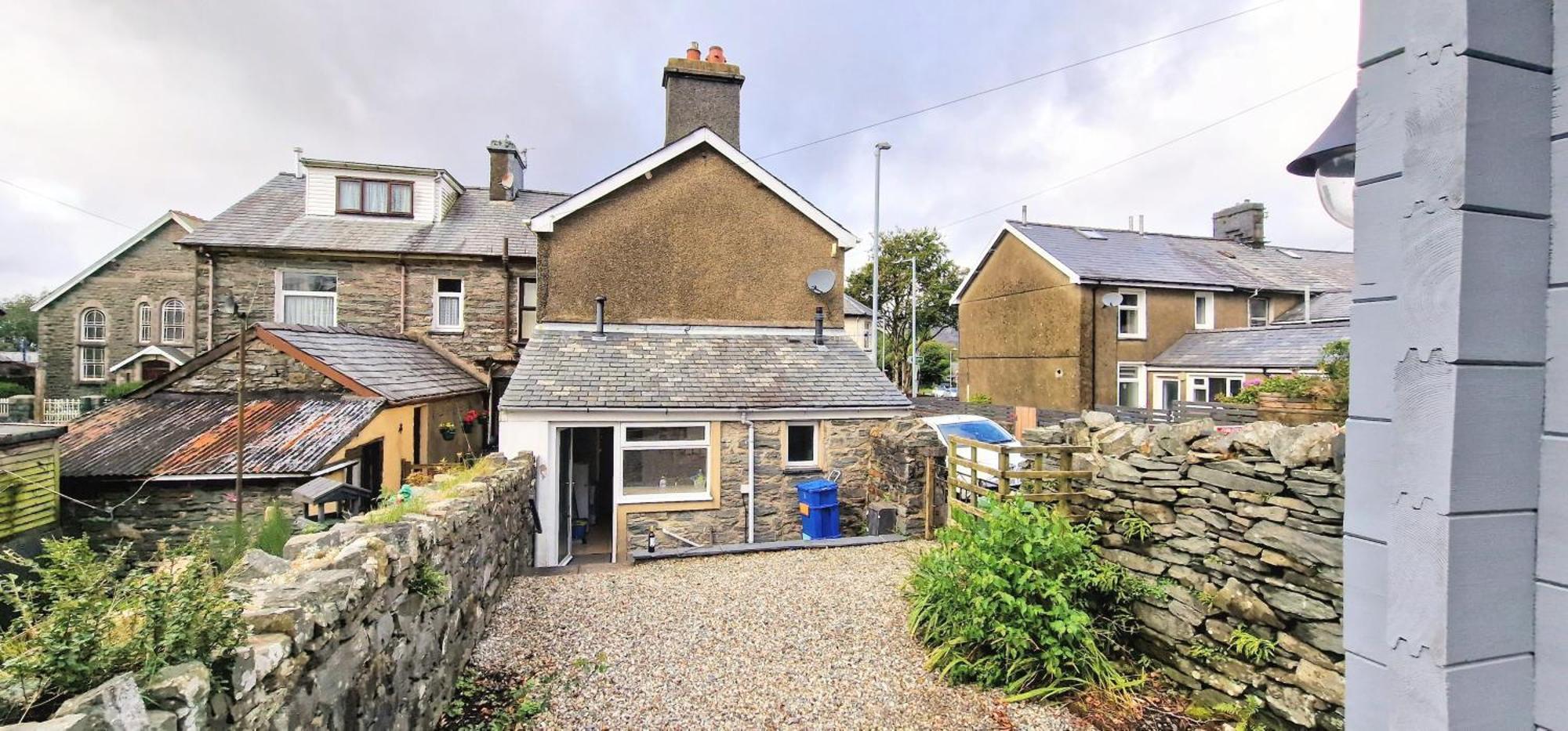 Cheerful 2 Bed Home With Mountain Views Blaenau Ffestiniog Esterno foto