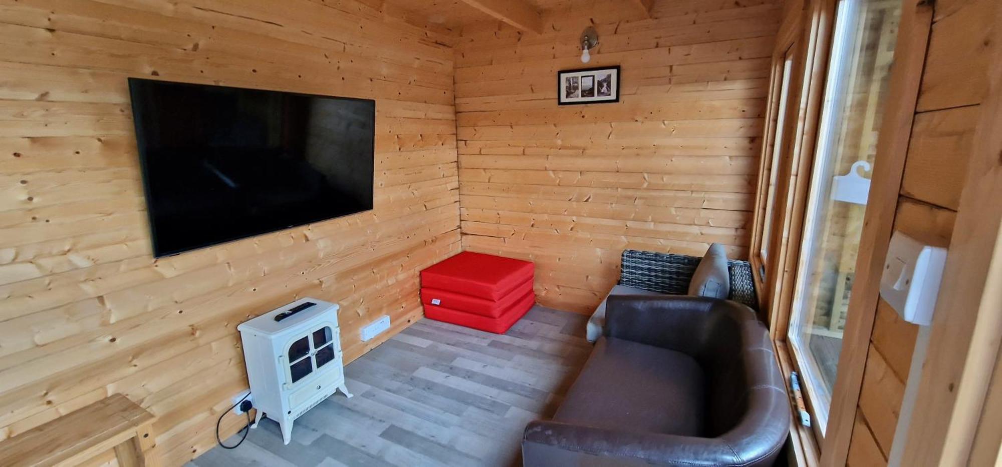Cheerful 2 Bed Home With Mountain Views Blaenau Ffestiniog Esterno foto