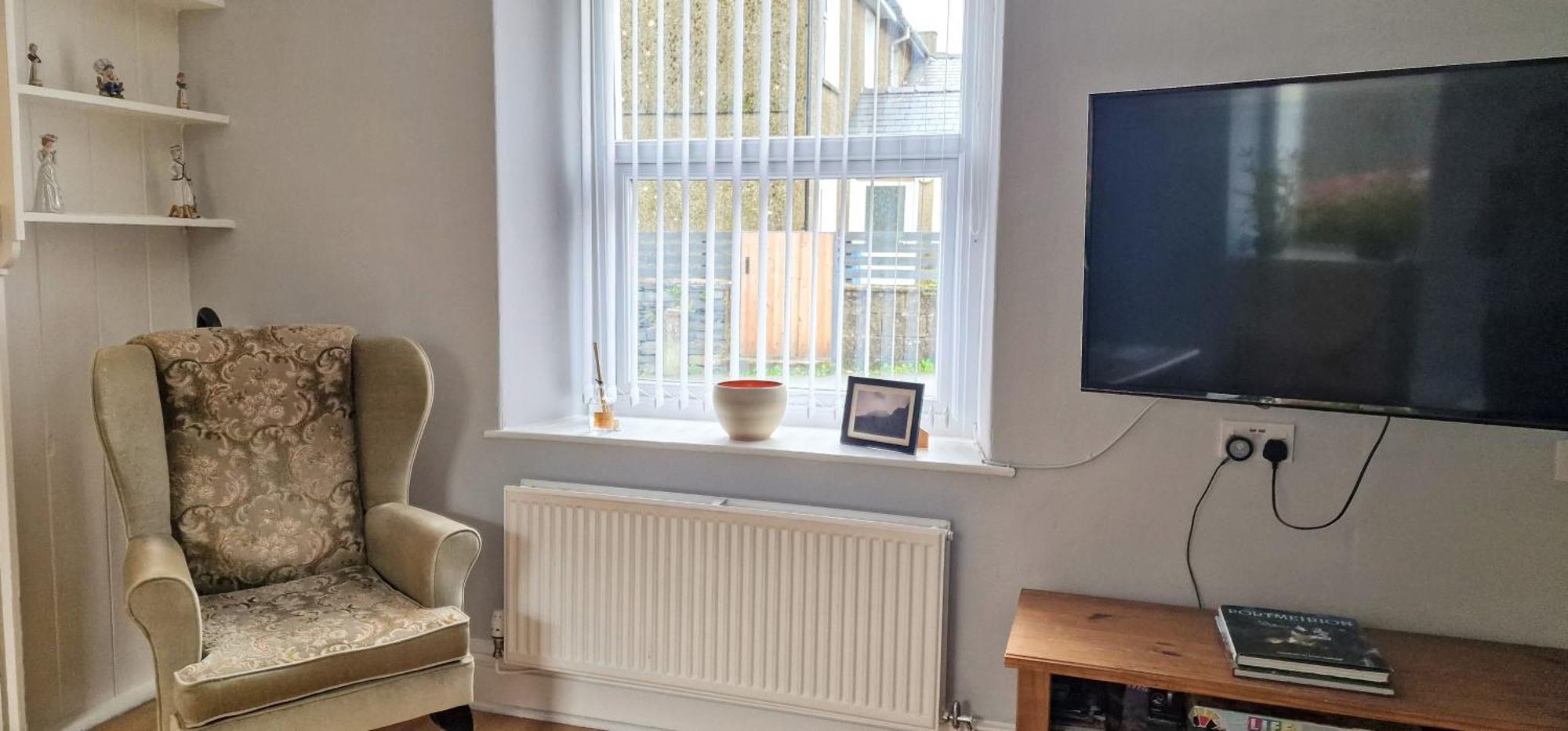 Cheerful 2 Bed Home With Mountain Views Blaenau Ffestiniog Esterno foto